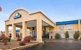 Days Inn Madisonville